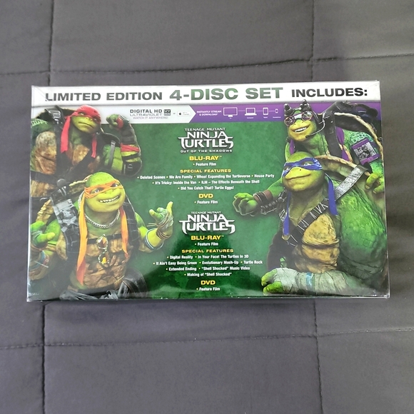 Teenage Mutant Ninja Turtles. Collectible Turtle Lunchbox Gift Set - Picture 3 of 13